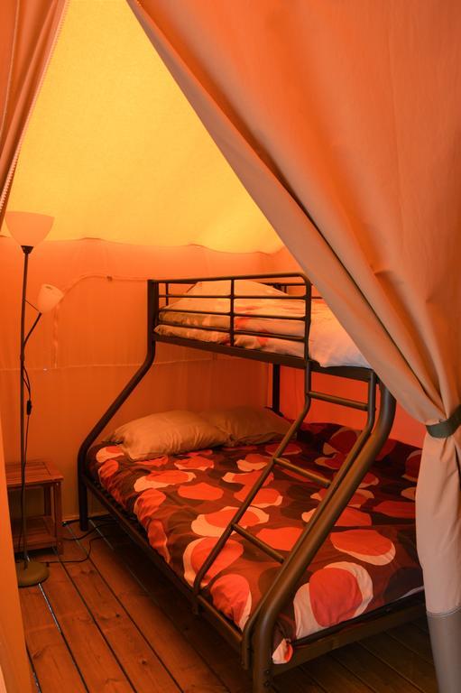 Camping le Mas de Riri Celles  Extérieur photo