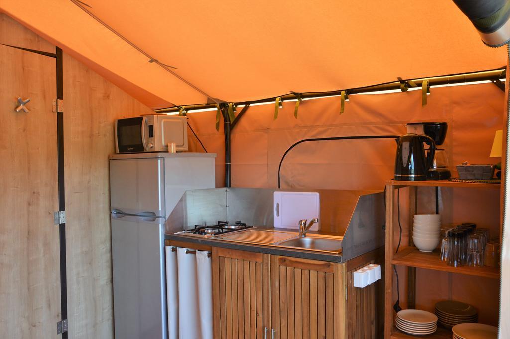 Camping le Mas de Riri Celles  Extérieur photo